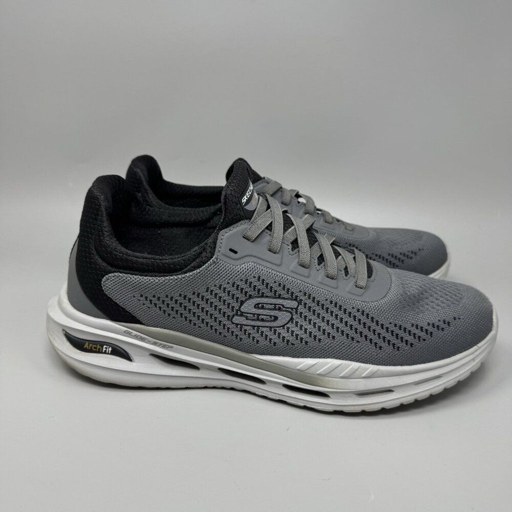 Skechers Arch Fit  Sneakers Light Gray Air Cooled 210434 Mens SZ 13 Sneakers
